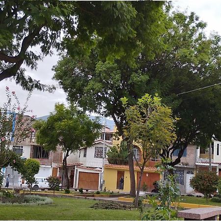 Hostel Las Gardenias Ayacucho Kültér fotó